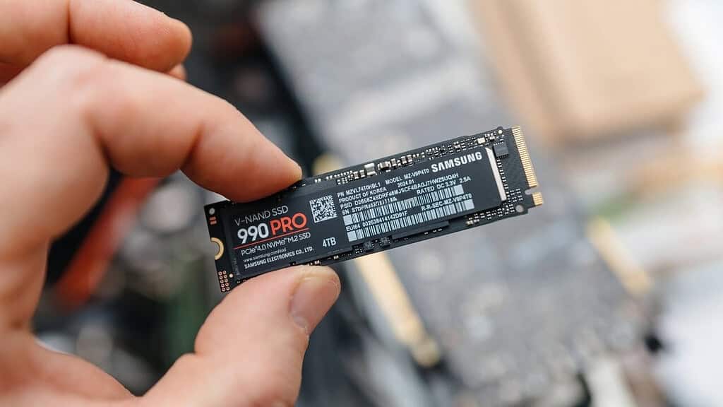 5 Signs It's Time to Upgrade Your Computer in 2025 1 kingfisher-computers-is-it-time-to-upgrade